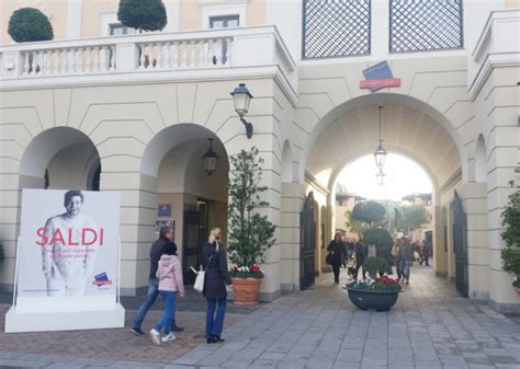 outlet la reggia saldi